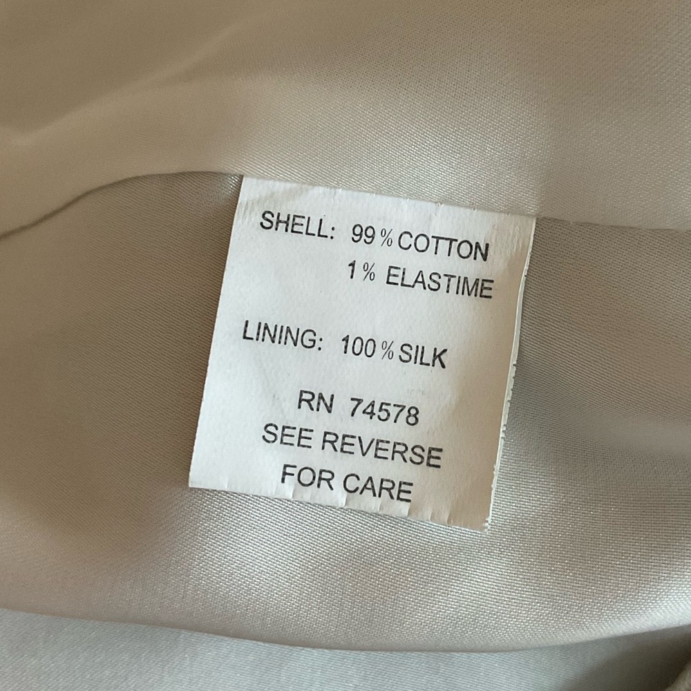 Cache Button Front Shorts - Picture 8 of 10